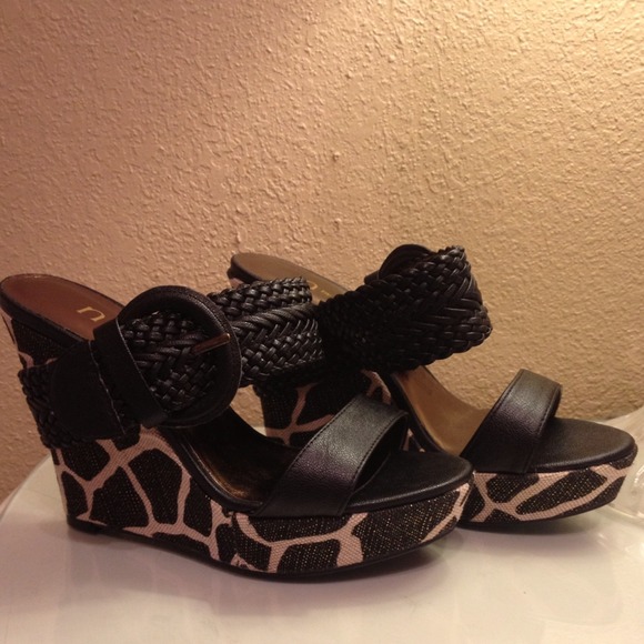 Nicole Miller Giraffe Wedges