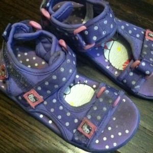 Hello kitty river sandals