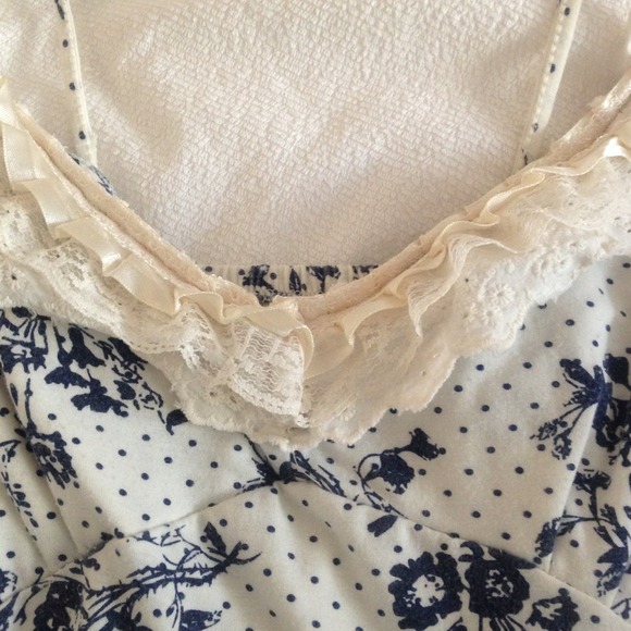 ⬇Final reduce!!! Cutest tank ever!!! 💗 - Picture 2 of 2