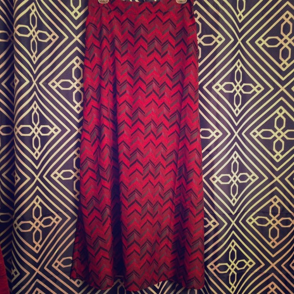 Red patterned maxi skirt!