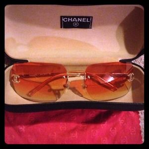Chanel sunglasses rhinestone signature authentic