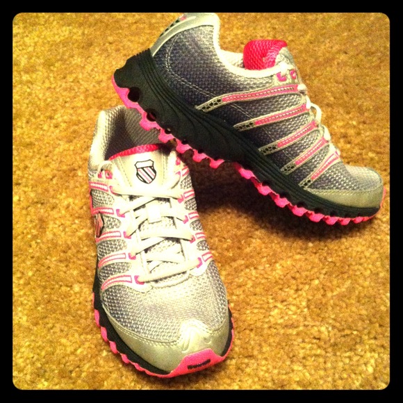 K Swiss tubes.