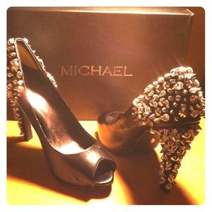 Michael Shannon size 8 peep toe heels.