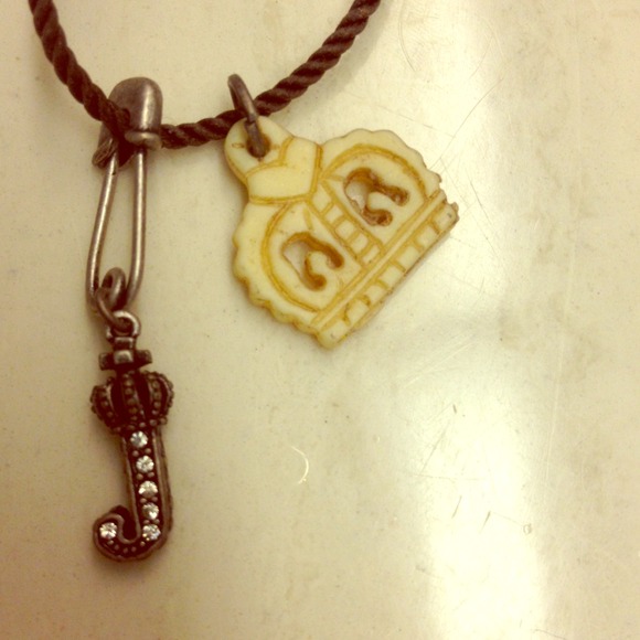 TRADED!! ✋Authentic Juicy Necklace!