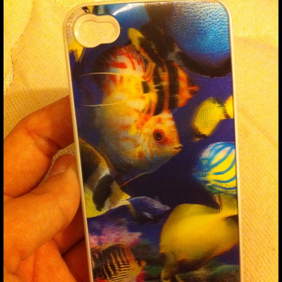 iPhone 4 fishy case