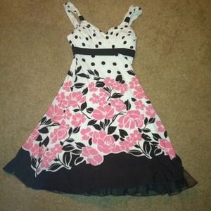 Cute dress!