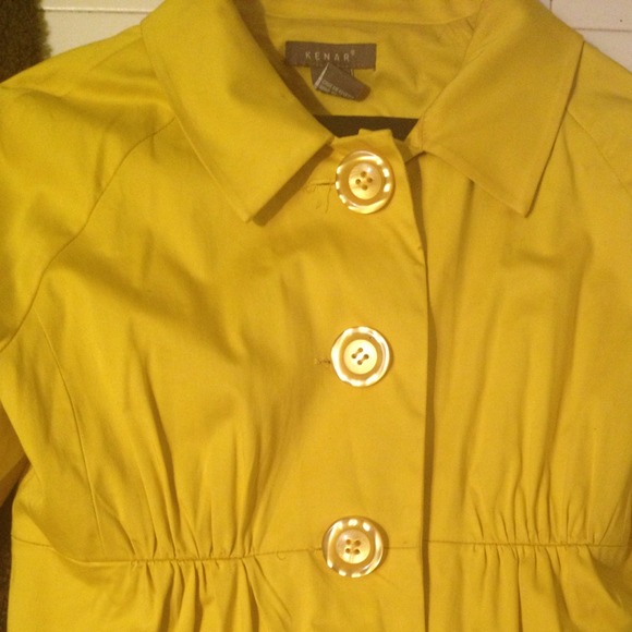Yellow Spring Jacket - Picture 2 of 2