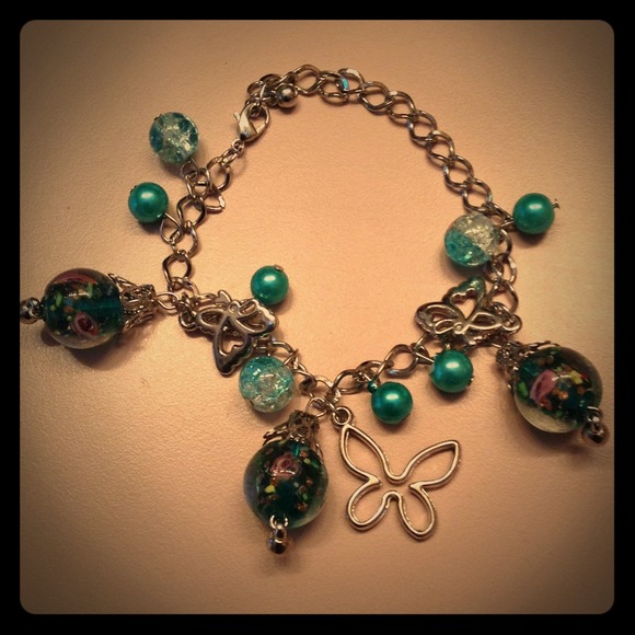 Charm bracelet