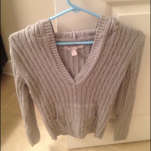 Old navy sweater