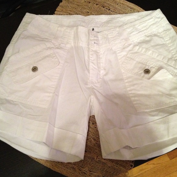 RESERVED FOR BALIGIRL - white shorts & black Capri