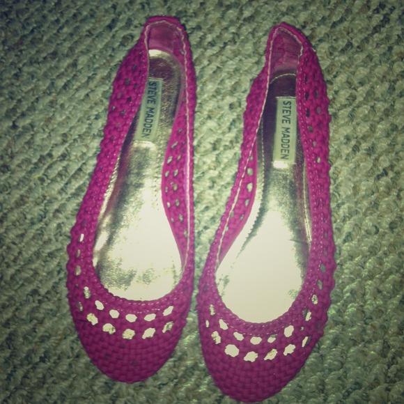 Steve Madden magenta crochet flats.
