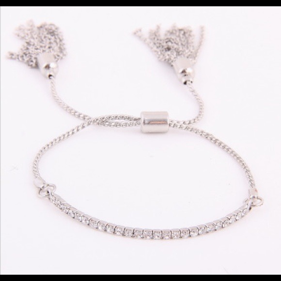 Jewelry - Silver Tassel Bracelet
