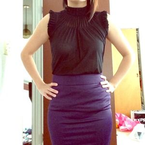 Black sleeveless top