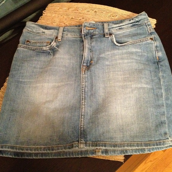 H&M jean mini skirt