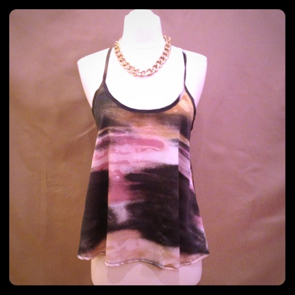Multi toned cami