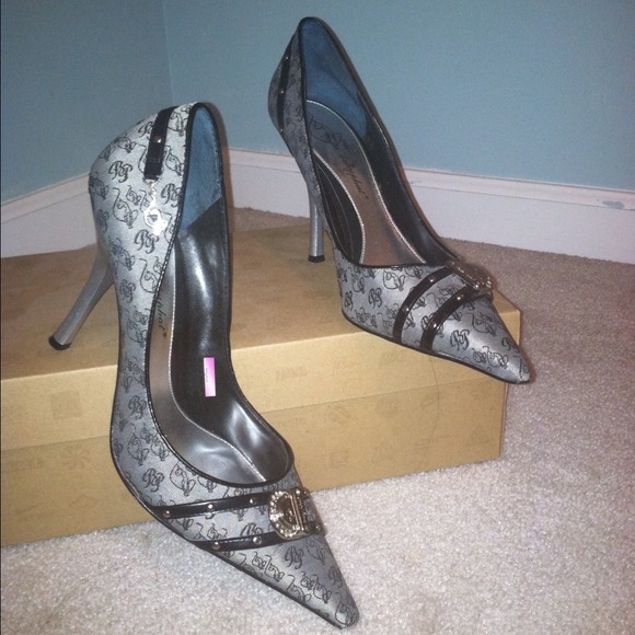 ❌❌SOLD-Signature Logo Pumps by Baby Phat-SOLD❌❌