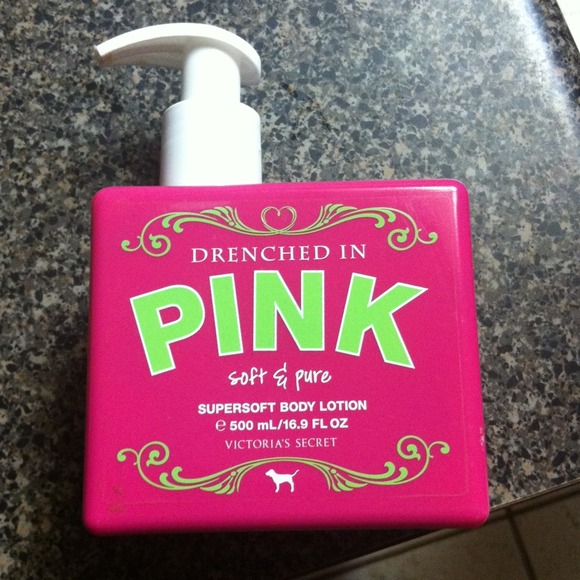 ❤ON HOLD ❤Brand new super soft body lotion!