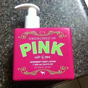 ❤ON HOLD ❤Brand new super soft body lotion!