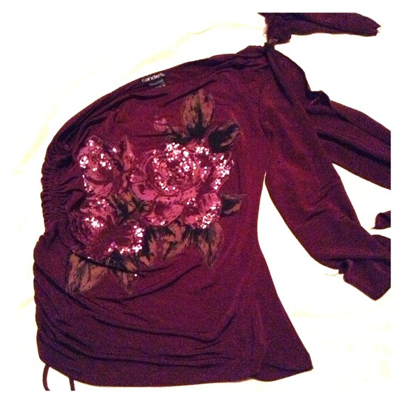 Candies one sleeve top - Picture 1 of 1