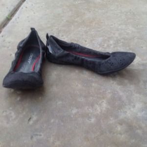 DKNY Black Flats Reserved for krthomas21 til Fri!