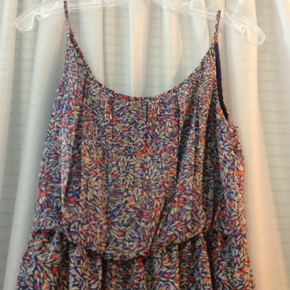 Colorful BCBG dress - Picture 2 of 2