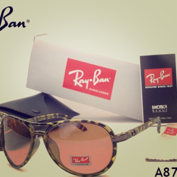 sold on eBay!! New ray bans