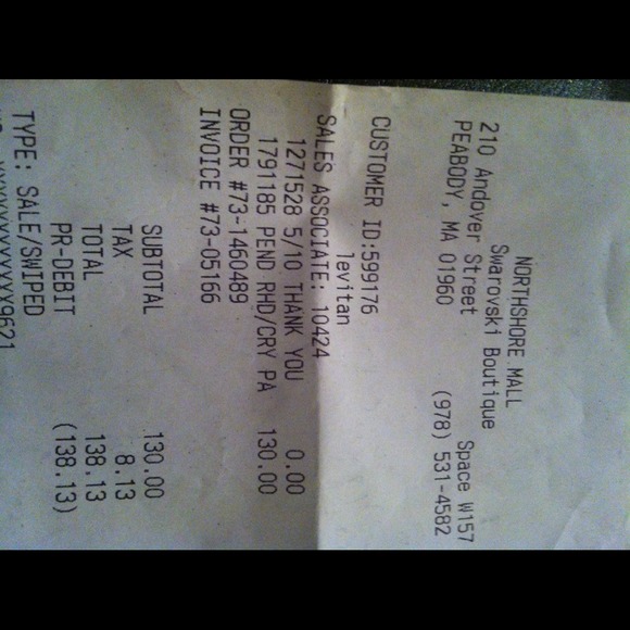 ❌SOLD❌ Swarovski crystal cross necklace! - Picture 4 of 4