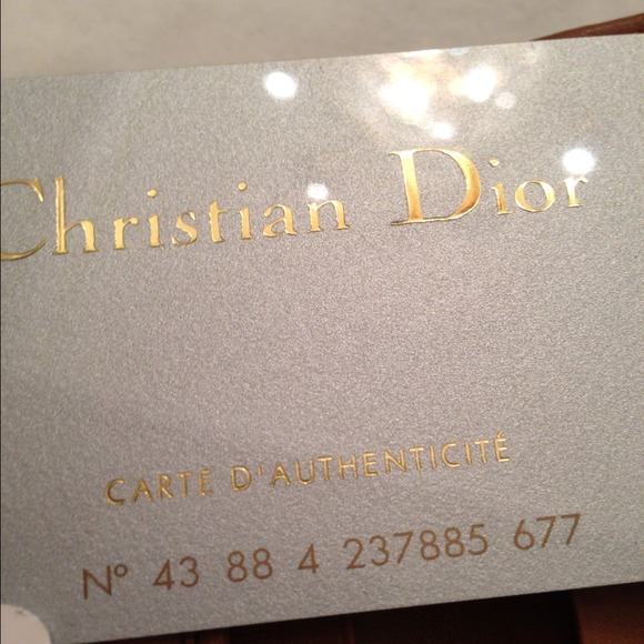 Dior - Picture 2 of 3