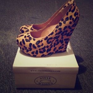 Steve Madden leopard print