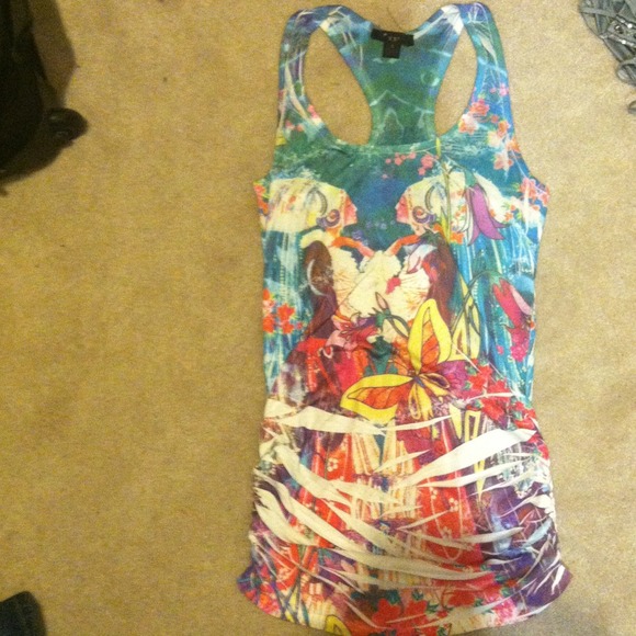 TRADED with kdwyer!!!!Cute summer shirt