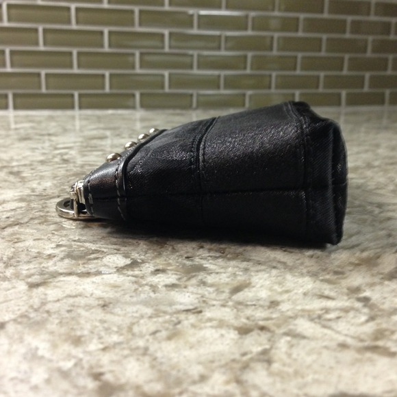 *AUTHENTIC* Black Coach coin purse. - Picture 5 of 5
