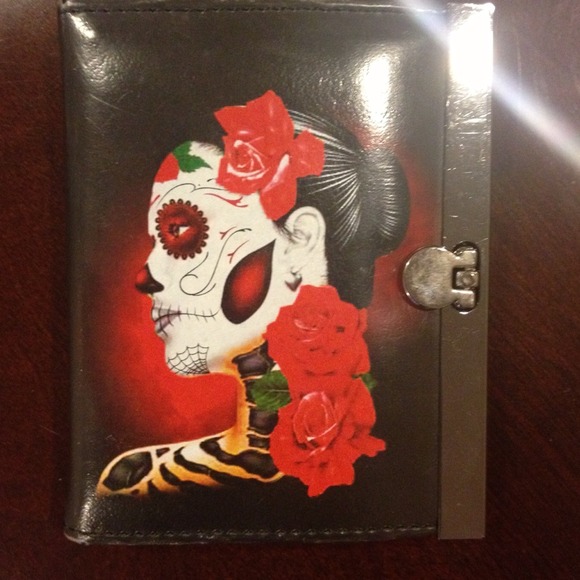 💀Reserved💀  Small wallet:)