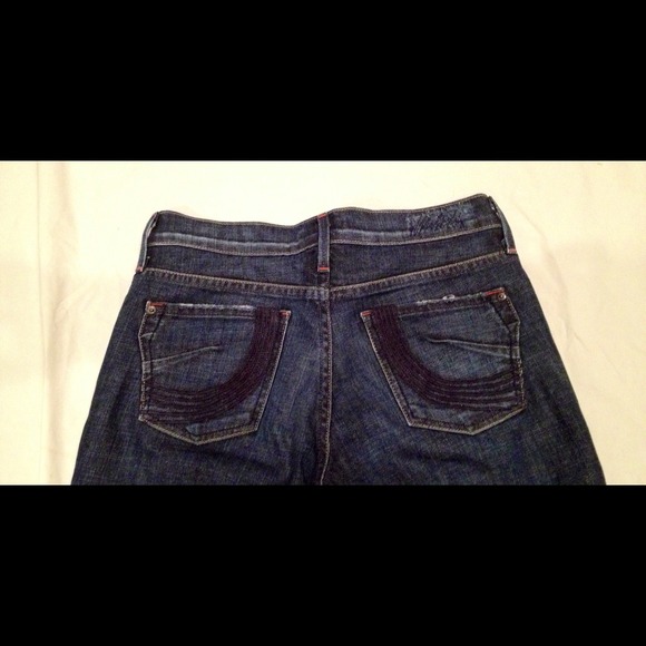 Bundled for @kennedymonroe James Jeans - cropped - Picture 3 of 4