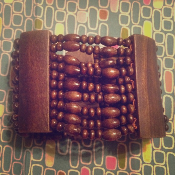 Vintage/Bohemian wooden stretch bracelet