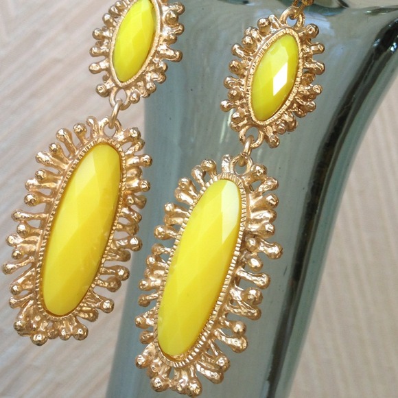 SOLDLemon Yellow Double Drop Faceted w/Gold Coral - Picture 2 of 4