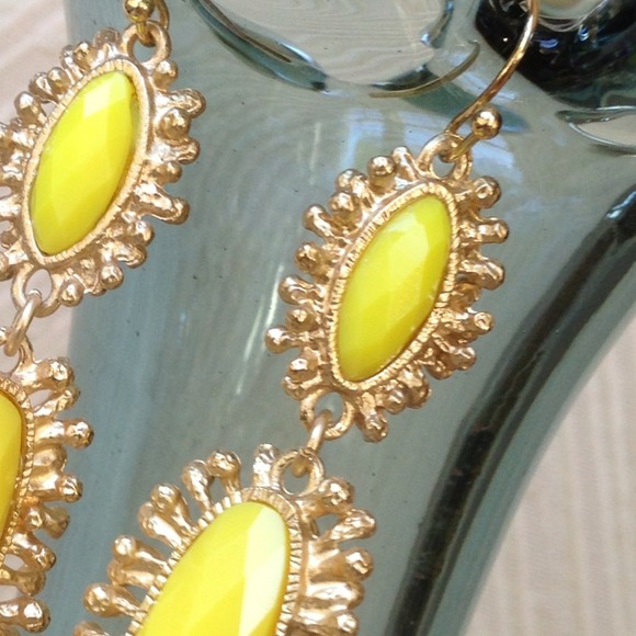 SOLDLemon Yellow Double Drop Faceted w/Gold Coral - Picture 4 of 4
