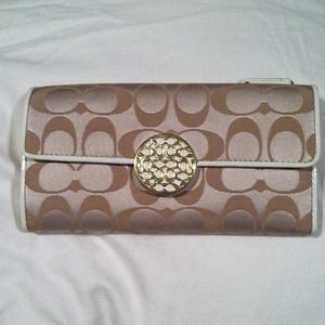Coach wallet