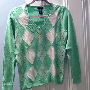IZOD argyle sweater. Medium
