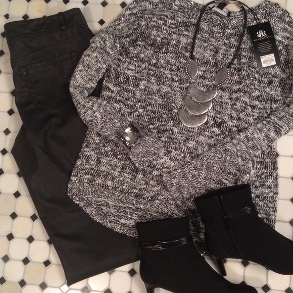 ❌SOLD in bundle❌V Wang Skinny Faux Leather Jeans - Picture 3 of 4