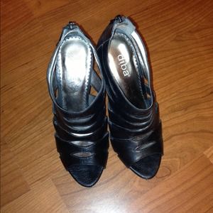Diba Black Heels Size 5