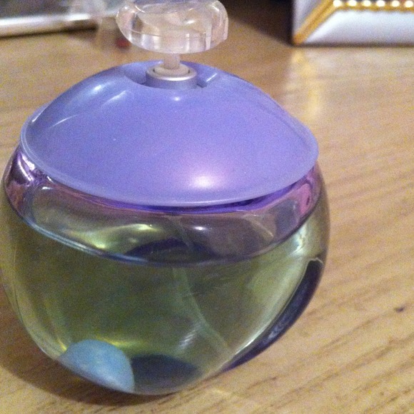 Cacharel perfume