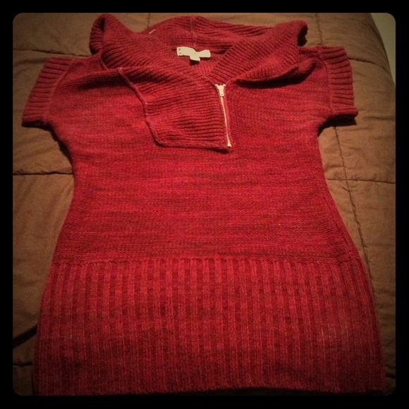 Long shortsleeved sweater