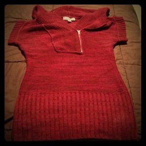 Long shortsleeved sweater