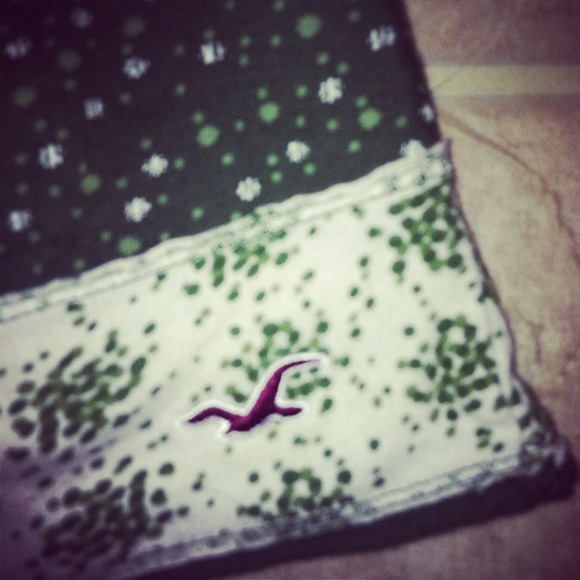 *HOLLISTER* Sz S Green "Tied to You!" Tank top - Picture 3 of 4