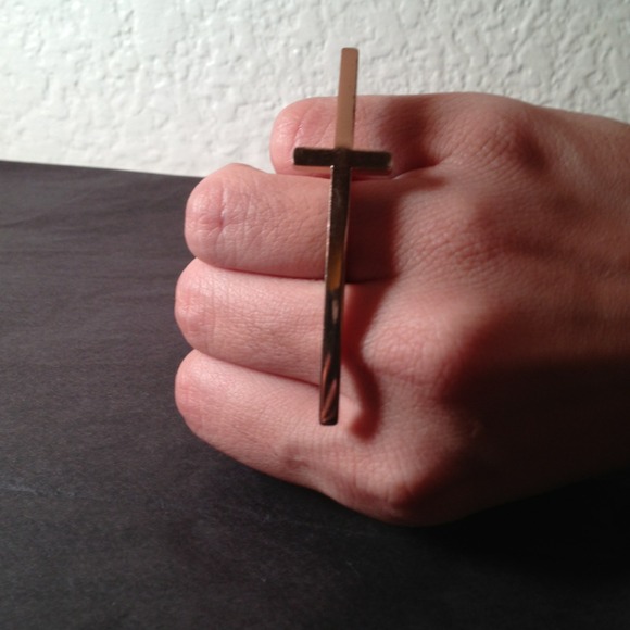 ⛔Sold⛔Forever 21 cross rings. - Picture 4 of 4