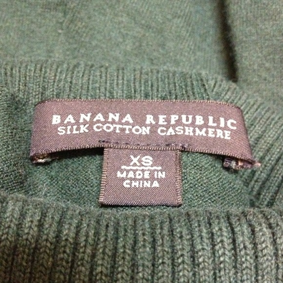 Banana Republic Silk/Cotton/Cashmere Turtleneck - Picture 2 of 2