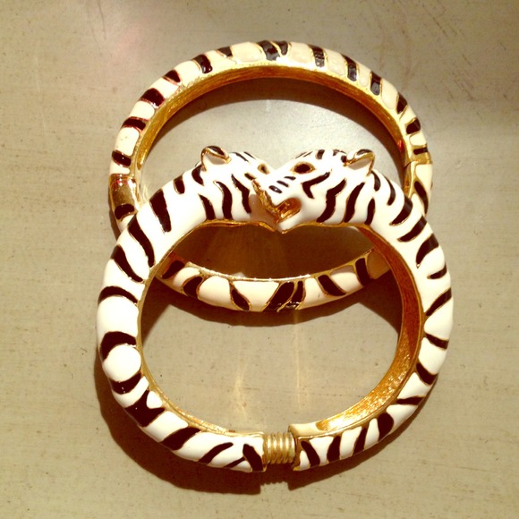 Kenneth Jay Lane Jewelry - Kenneth Jay Lane bangle set
