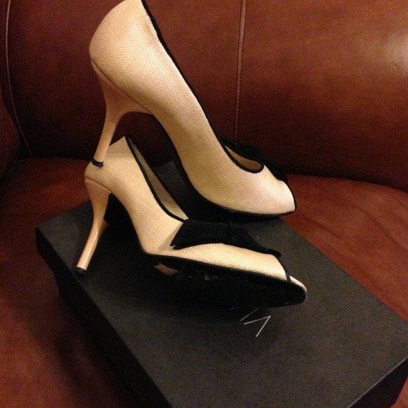 Open toe pumps - Picture 3 of 4