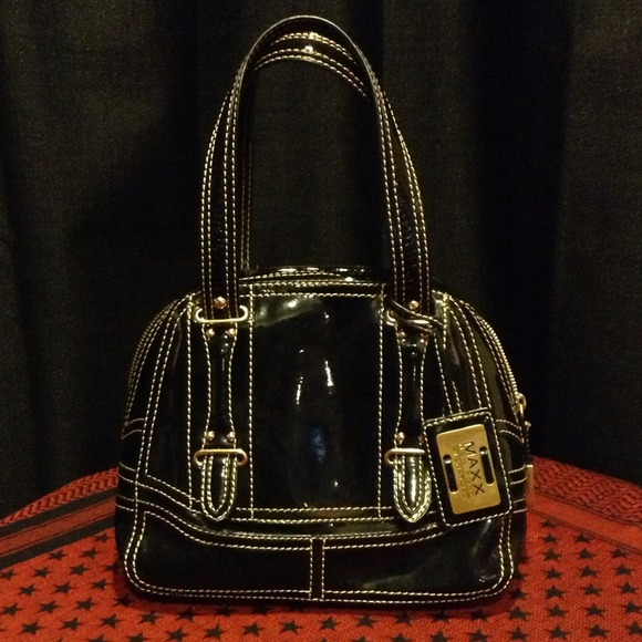 ⏬REDUCED⏬MAXX New York Signature bag