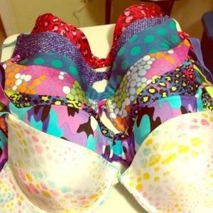 Bundle Pack. 4 @veggietreasures 7 New (34B) bras!